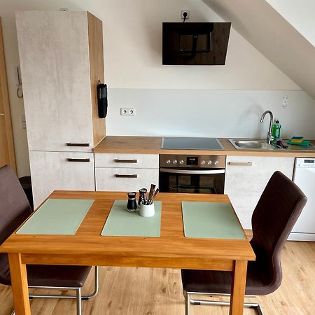 Stadtoase Geraeumige Gaestewohnungen Mit Balkon, Komfort, Modernitaet Und Ruhe, Fuer Monteure Geeignet, Free Wifi Frankenberg Eksteriør billede